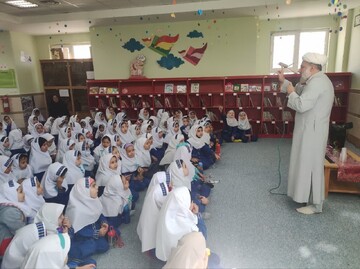 ویژه برنامه هفته کودک در کتابخانه عمومی شهدای نوبهار 