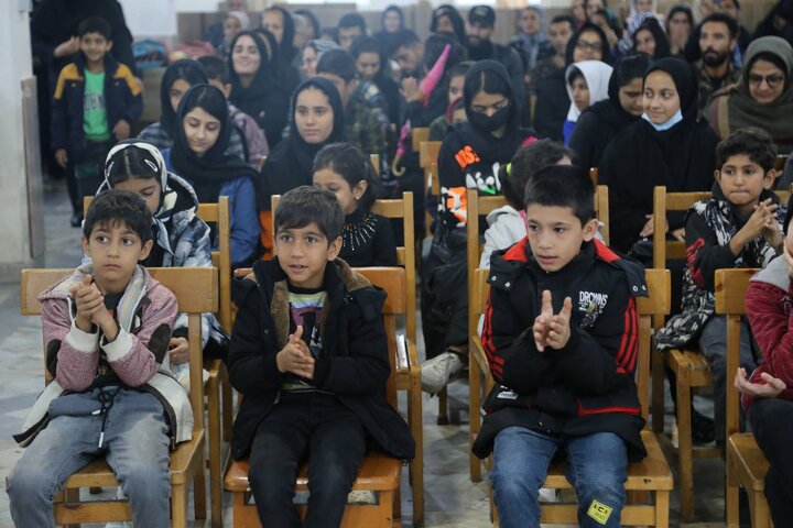 جشن بزرگ بچّههای مهر به مناسبت هفتهی ملّی کودک برگزار شد