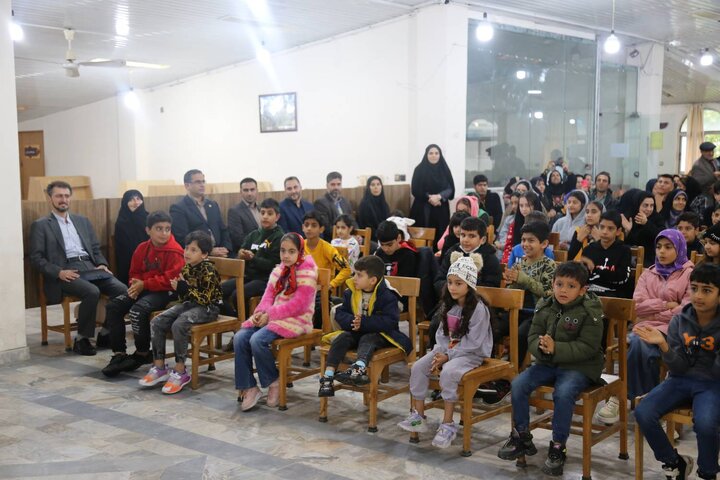 جشن بزرگ بچّههای مهر به مناسبت هفتهی ملّی کودک برگزار شد