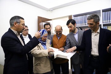 بازدید مهمانان خارجی دومین همایش بین‌المللی «کتابخانه‌های عمومی و کسب‌وکارهای کوچک» از کتابخانه مرکزی پارک شهر تهران