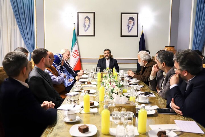 ما برای دیپلماسی کتاب و فرهنگ اهمیت ویژهای قائل هستیم