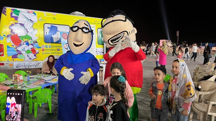 یاد «کتابفروشی هدهد» در نصف جهان