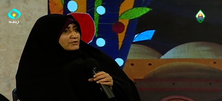 معرفی مسابقه کتابخوانی از کتاب «آرمان عزیز» در برنامه پلاک ۱۶ سیمای نور