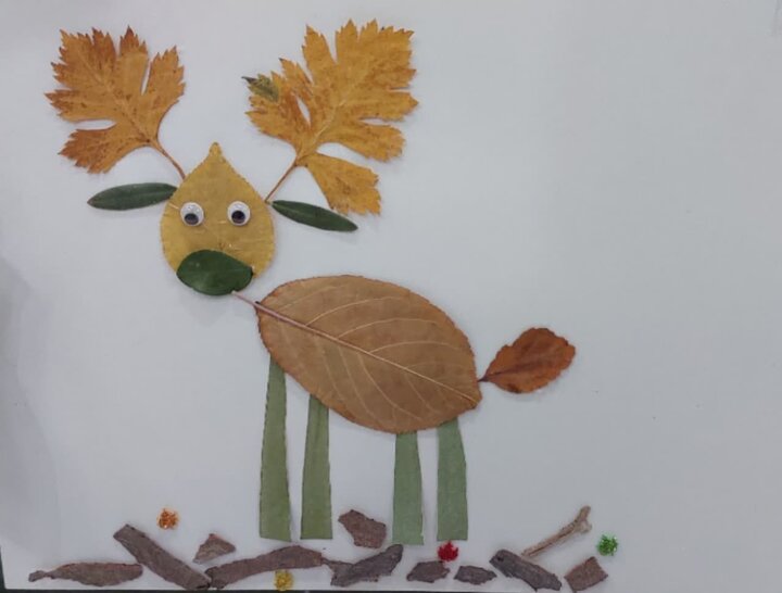 نشست قصهگویی و آموزش کاردستی در کتابخانه عمومی نایین برگزار شد