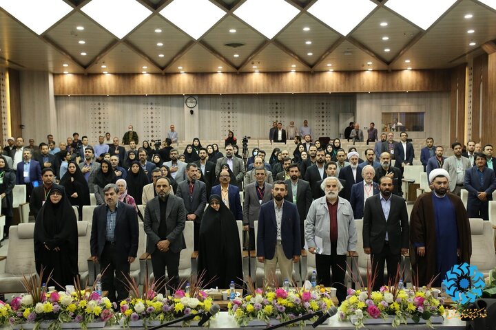 اختتامیه همایش بین المللی «کتابخانه های عمومی و کسب و کارهای کوچک»