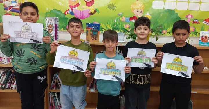 همدردی کتابداران و اعضای کتابخانه های عمومی استان قم با کودکان مظلوم فلسطینی