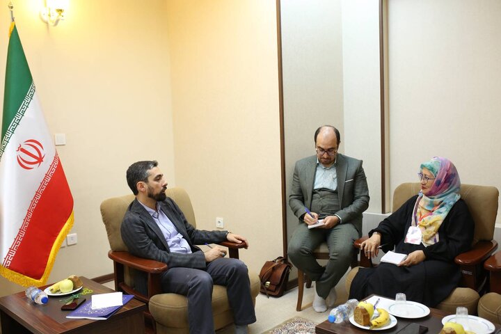 ایران برخلاف تصویر رسانهها کشوری متفاوت، زیبا و دانشپرور است