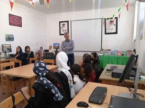 توجه به کسب و کارهای کوچک در کتابخانه باعث ایجاد شغلهای متنوعی در روستا شد