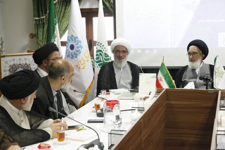 نقش حضرت معصومه (س) در طلوع تشیع و مرجعیت دینی قم در جهان اسلام 