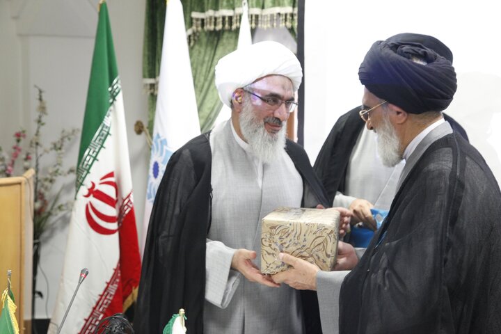 نقش حضرت معصومه (س) در طلوع تشیع و مرجعیت دینی قم در جهان اسلام