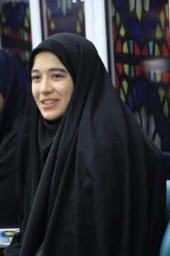 نشست صمیمانه نویسنده مجموعه کتاب «پیامبران اولوالعزم» با اعضای نوجوان کتابخانه‌های عمومی قم