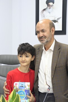 نشست صمیمانه نویسنده مجموعه کتاب «پیامبران اولوالعزم» با اعضای نوجوان کتابخانه‌های عمومی قم