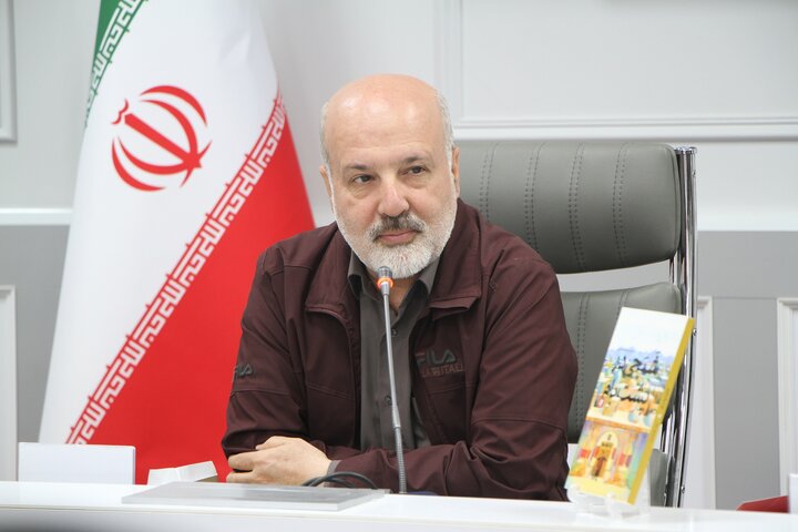 درک رویداد های تاریخی کشف حجاب در روایت های «شبحی در پشت بام»