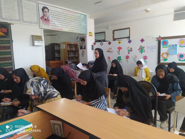 کتابخانه تنها مرکز فرهنگی فعال و پاتوق کودکان روستای پشتقلعه است