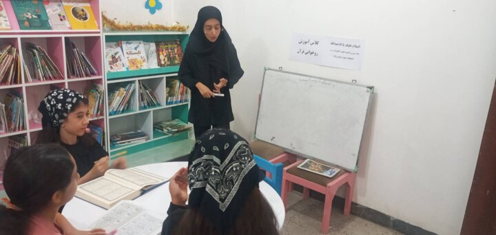 کتابخانه تنها مرکز فرهنگی فعال و پاتوق کودکان روستای پشتقلعه است