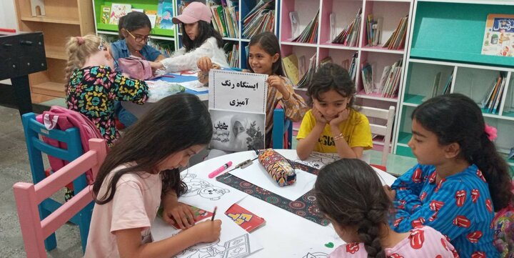 کتابخانه تنها مرکز فرهنگی فعال و پاتوق کودکان روستای پشتقلعه است