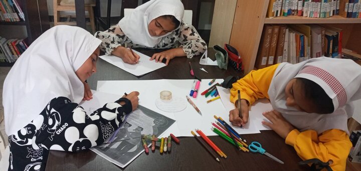 کتابخانه تنها مرکز فرهنگی فعال و پاتوق کودکان روستای پشتقلعه است