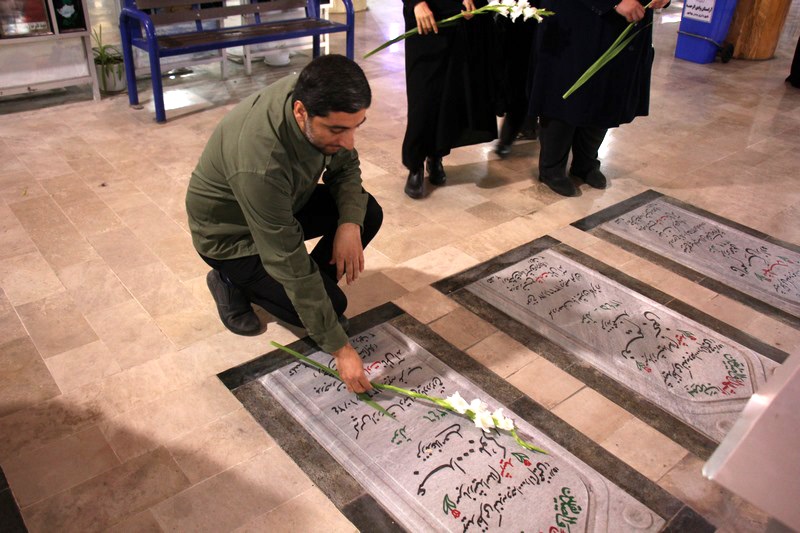 تجدید پیمان کتابداران کتابخانه‌های عمومی استان بوشهر با شهدا