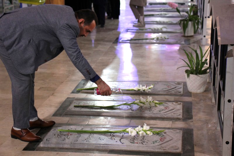 تجدید پیمان کتابداران کتابخانه‌های عمومی استان بوشهر با شهدا