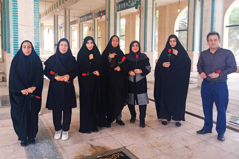 تجدید پیمان کتابداران کتابخانه‌های عمومی استان بوشهر با شهدا