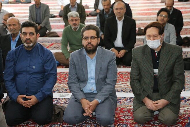 جامعه کتابداران متعهد، متخصص و دلسوز فرهنگ هستند