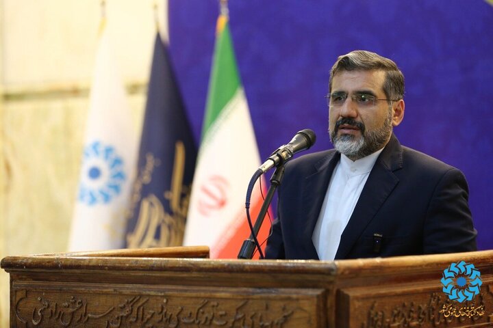 برای حوزه کتاب جایگاه عظیمی در حرکت فرهنگ نظام قائل هستیم/ امام ما را از جهالت طاغوت به تنعم و تفکر اصیل اسلامی رهنمون کرد