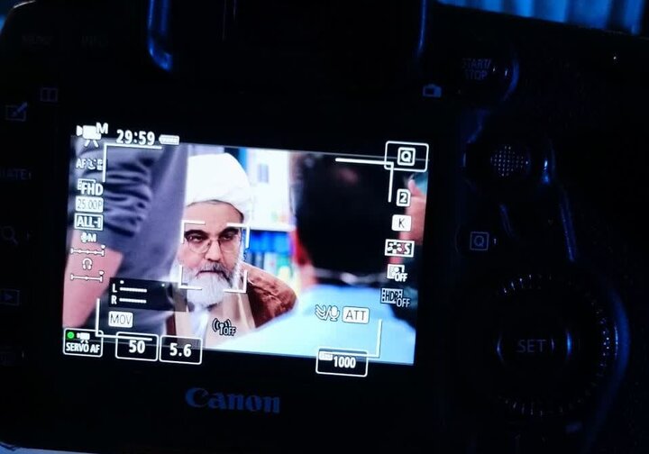 برنامه تلویزیونی «علامت» در کتابخانه مرکزی قم ضبط شد