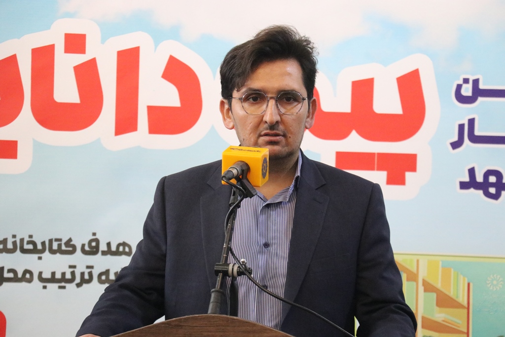 کتابخانه سیار حرکت در مسیر ترویج فرهنگ کتاب و کتابخوانی را پرشتابتر میکند