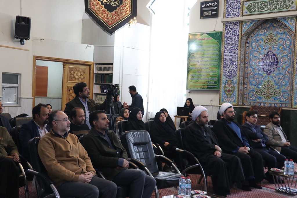 کتابخانه سیار حرکت در مسیر ترویج فرهنگ کتاب و کتابخوانی را پرشتابتر میکند