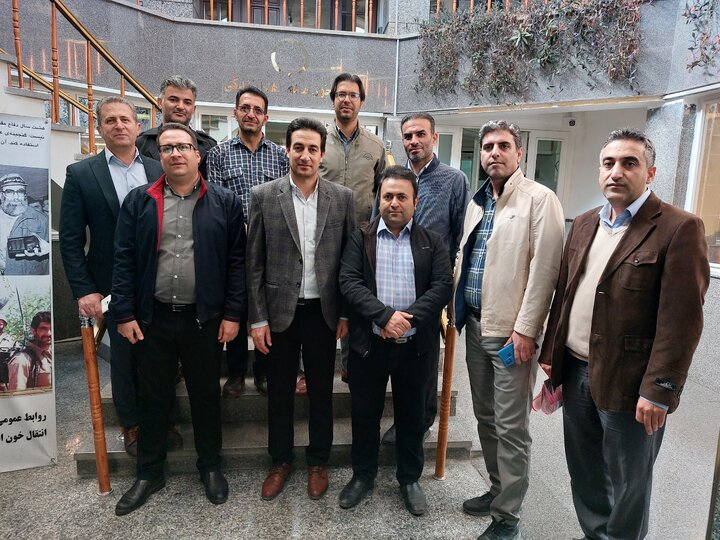 کتابداران و کارکنان کتابخانههای عمومی آذربایجانغربی به پویش «کتابخون» پیوستند