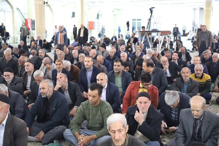 یکی از دستاوردهای نظام مقدس جمهوری اسلامی توسعه زیرساختهای کتاب و کتابخوانی است