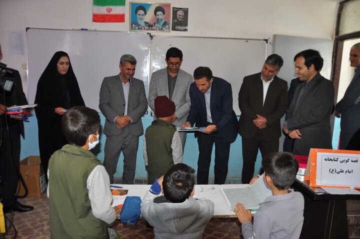 «کاروان کتابخوانی» کتابخانههای عمومی آذربایجانغربی راهی مناطق کم برخوردار شد