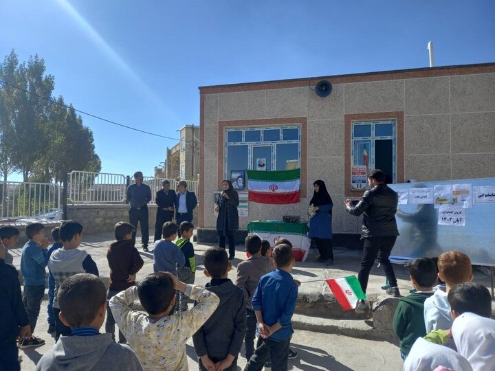 «کاروان کتابخوانی» کتابخانههای عمومی آذربایجانغربی راهی مناطق کم برخوردار شد