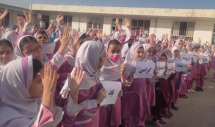 «کاروان کتابخوانی» کتابخانههای عمومی آذربایجانغربی راهی مناطق کم برخوردار شد