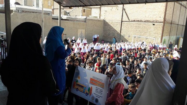 «کاروان کتابخوانی» کتابخانههای عمومی آذربایجانغربی راهی مناطق کم برخوردار شد