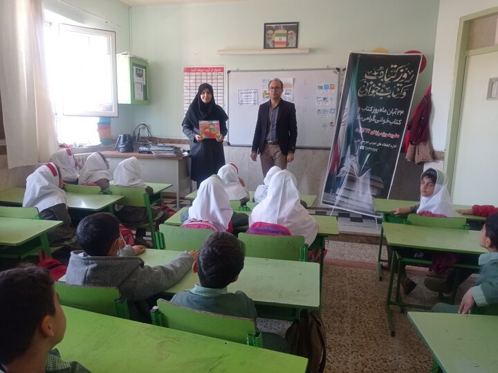 «کاروان کتابخوانی» کتابخانههای عمومی آذربایجانغربی راهی مناطق کم برخوردار شد