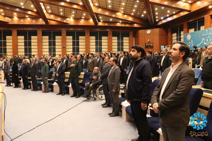 مدارس را باید درگیر کناب و کتابخوانی کنیم