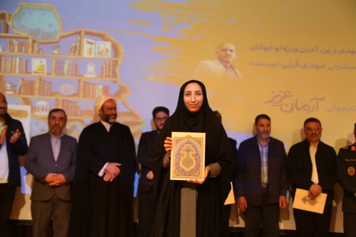 مدیران استانی، مکلف به حمایت از کتابخانه های عمومی استان هستند