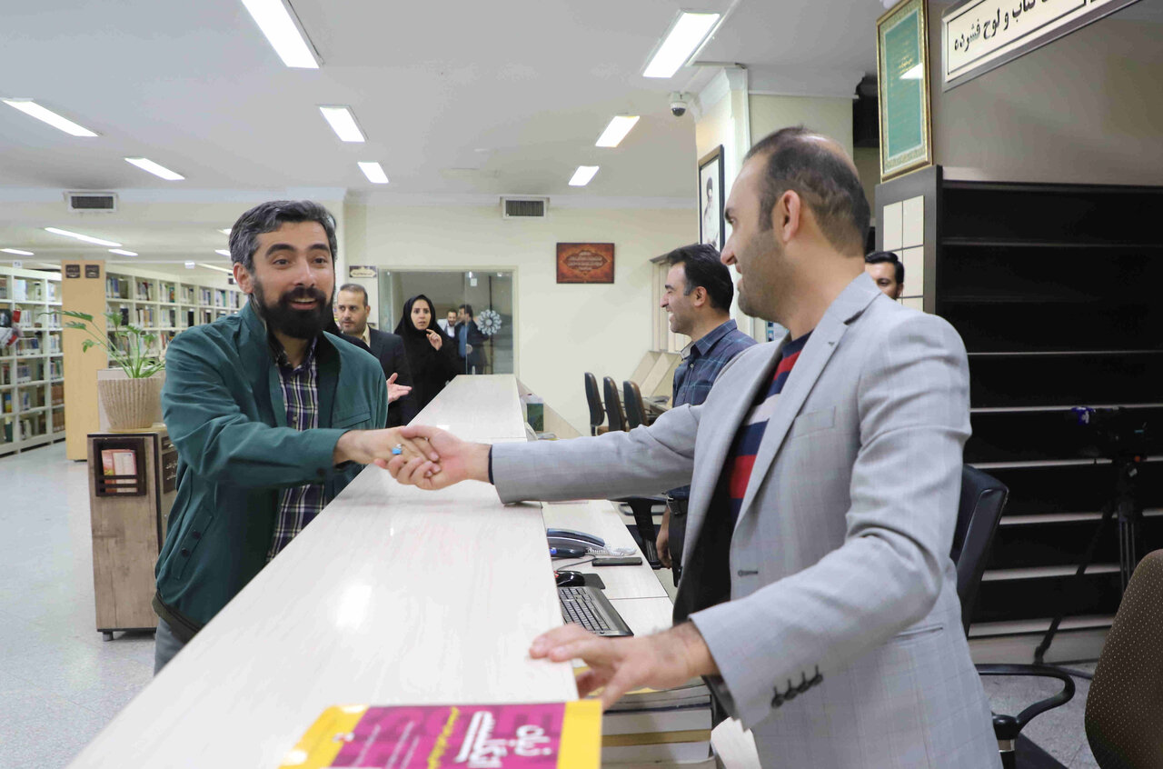 تلاش برای افزایش رفاهیات در همه سطوح نهاد/ ضرورت استفاده از ظرفیت کتابخانههای عمومی برای ترویج عقلانیت