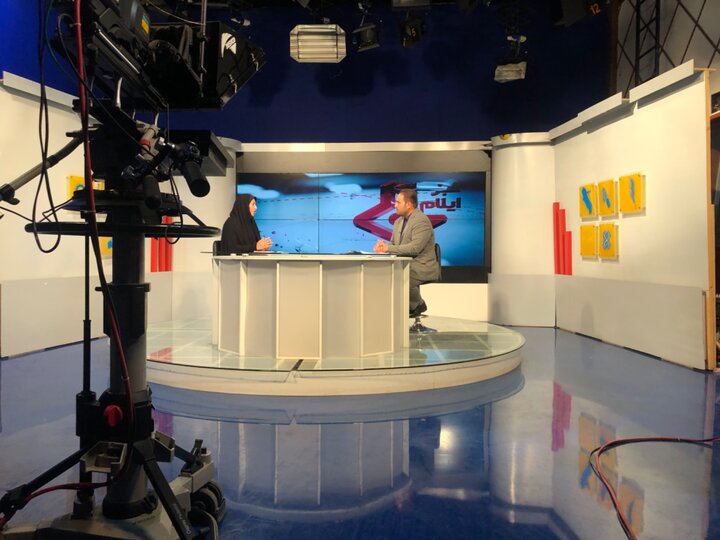 حضور مدیرکل کتابخانههای عمومی ایلام در صدا و سیمای مرکز استان