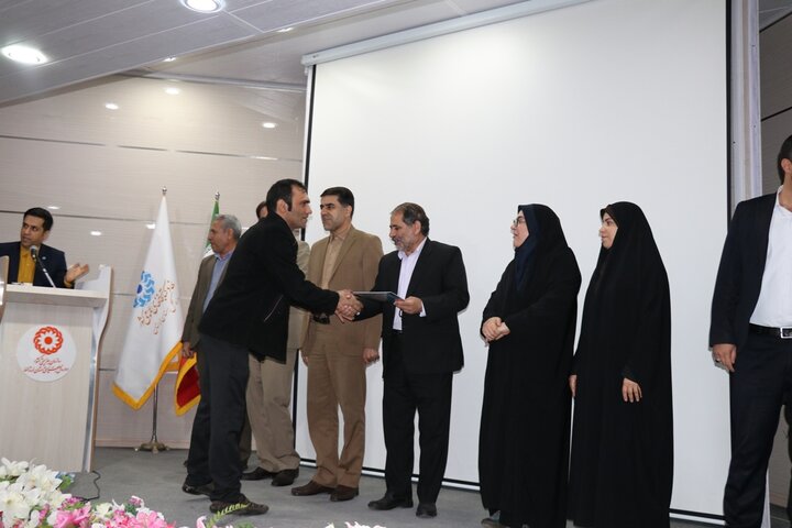 کتابداران به صورت مستقیم به توسعه فرهنگی کشور کمک میکنند