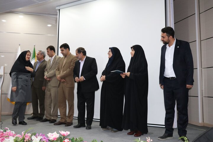 کتابداران به صورت مستقیم به توسعه فرهنگی کشور کمک میکنند