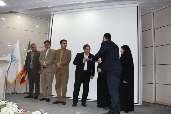 کتابداران به صورت مستقیم به توسعه فرهنگی کشور کمک میکنند