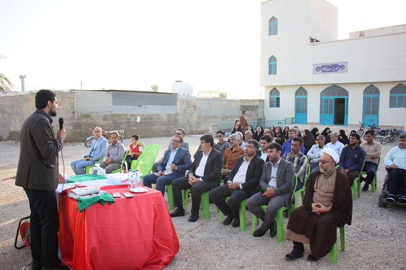 کلنگ ساخت ۲ کتابخانه روستایی در شهرستان دشتستان به زمین زده شد