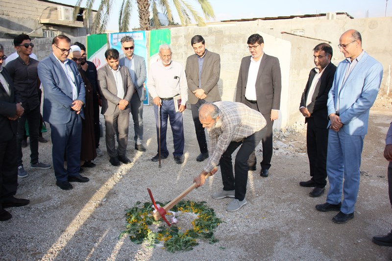 کلنگ ساخت ۲ کتابخانه روستایی در شهرستان دشتستان به زمین زده شد