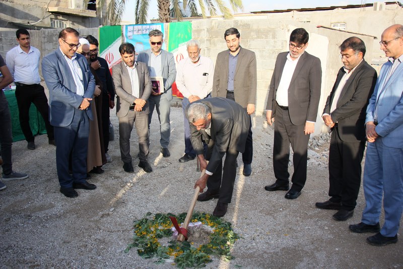 کلنگ ساخت ۲ کتابخانه روستایی در شهرستان دشتستان به زمین زده ‌شد