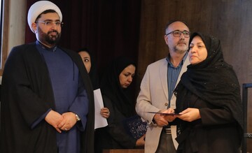 آئین گرامیداشت روز کتاب، کتابخوانی و کتابدار با حضور جمعی از مسئولان استانی و شهرستان در خراسان رضوی برگزار شد