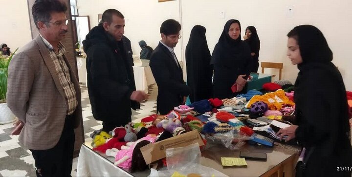 ضرورت حمایت از طرح «کتابخانههای عمومی و کسبوکارهای کوچک»