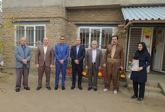 بازدید فرماندار و جمعی از مسئولین بوکان از کتابخانه های عمومی این شهرستان