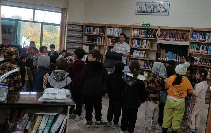 جشن هفته کتاب در کتابخانه عمومی مستوره کردستانی برگزار شد